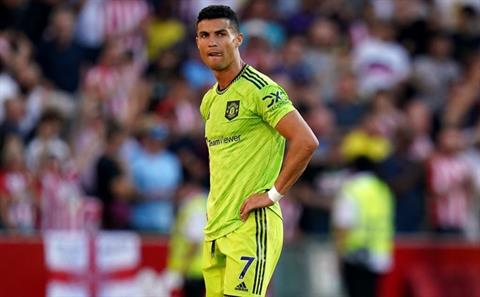 Jaap Stam: Ronaldo đang gây ảnh hưởng tiêu cực tới MU