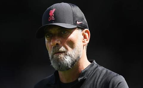 HLV Klopp tức giận vì bị phóng viên hỏi gài
