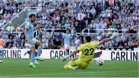 Man City quyết định tương lai Bernardo Silva