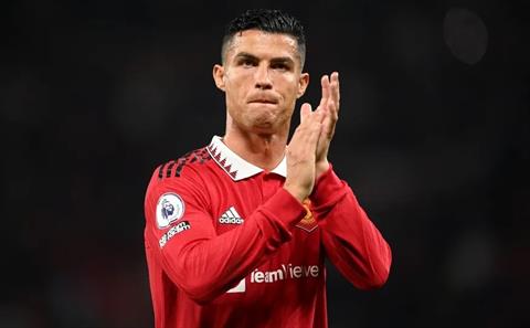 Casemiro hy vọng Ronaldo ở lại MU