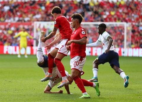 Richarlison phô diễn kỹ thuật ngay trên sân và cái kết