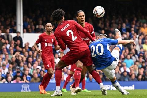 Liverpool không phải ứng cử viên vô địch Ngoại hạng Anh