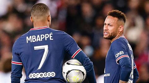 Mbappe bị Neymar hét lớn vì chơi cá nhân