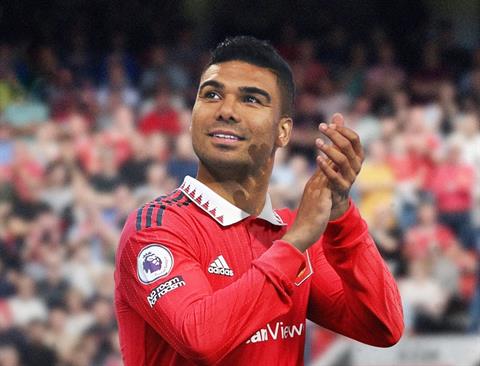 Casemiro bối rối khi phải ngồi dự bị ở MU