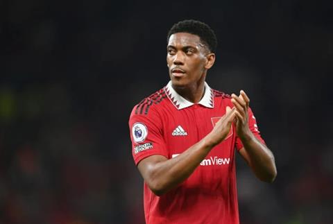 HLV Ten Hag kỳ vọng Martial kịp trở lại ở trận gặp Newcastle United.