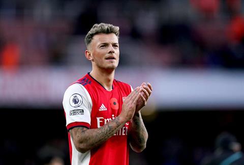 Ben White chọc giận CĐV Tottenham trong chiến thắng của Arsenal