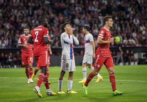 Barca dứt điểm nhiều khó tin, nhưng không thể ghi bàn