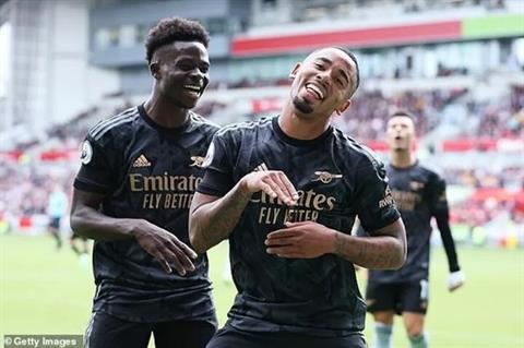 Jesus truyền thông điệp chống phân biệt chủng tộc sau bàn thắng cho Arsenal