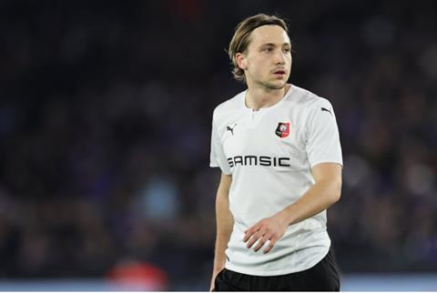 Arsenal hỏi mua Luka Modric mới