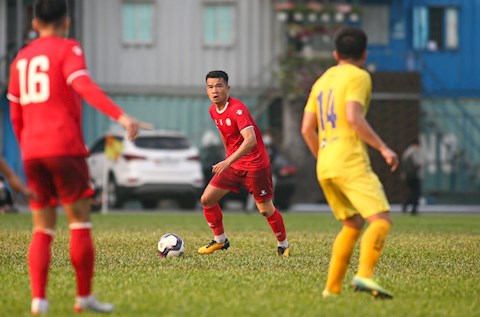 Ngô Hoàng Thịnh trở lại sau gần một năm bị treo giò