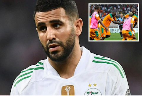 Riyad Mahrez tiễn Algeria về nước, Man City mừng thầm