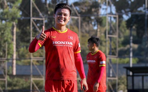 Thầy trò Park Hang Seo tập buổi đầu tại Australia