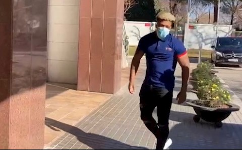 NÓNG: Adama Traore đã tới Barca