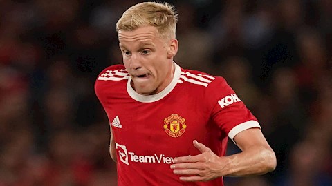 Đích thân Lampard thuyết phục Van de Beek tới Everton