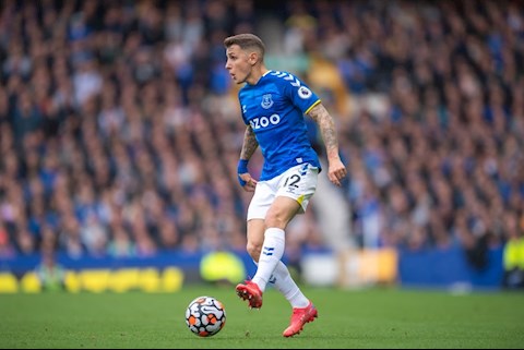 Chelsea bị vượt mặt vụ Lucas Digne