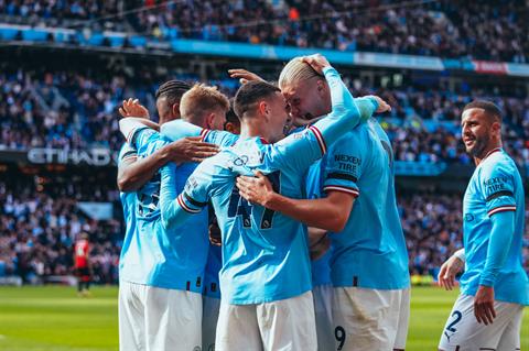 Arsene Wenger dự đoán cuộc đua vô địch Ngoại hạng Anh mùa này