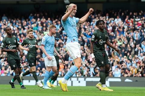 Tiếp tục ghi bàn, Erling Haaland đi vào lịch sử Man City
