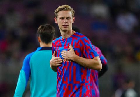 Frenkie de Jong bất mãn với Xavi