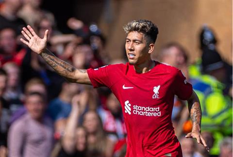 Sự vắng mặt bất ngờ của Firmino trong trận gặp Man City