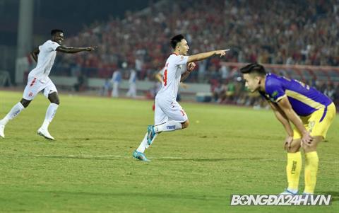 VIDEO: Hải Huy vẽ siêu phẩm vào lưới Hà Nội FC
