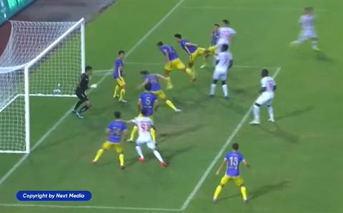 VIDEO: Xem lại pha đốt đền của Bùi Hoàng Việt Anh trước khung thành Hà Nội FC
