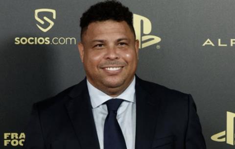 Rô béo chọn Lionel Messi loại Cristiano Ronaldo