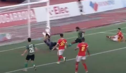 Lee Nguyễn chuyền bóng như đặt, ngoại binh CLB TP.HCM dứt điểm hỏng ăn khó tin 