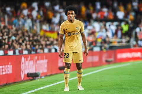 Barca tiếp tục đau đầu về chấn thương của trụ cột