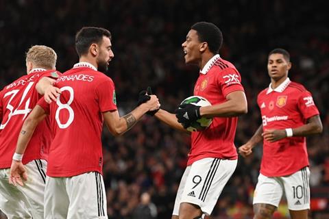 Vì sao Ronaldo vắng mặt trong chiến thắng của MU?