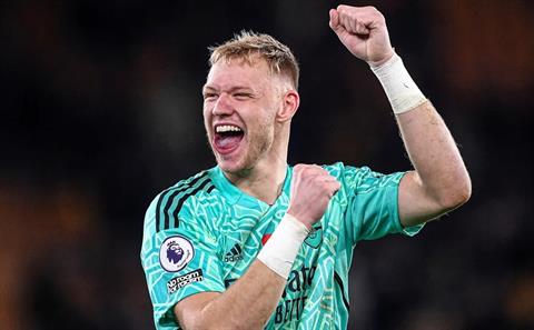Ramsdale: Khoảng cách 5 điểm với Man City không là gì