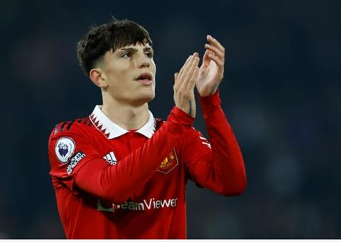 Wes Brown: Giờ là quá sớm để trao áo số 7 cho Garnacho