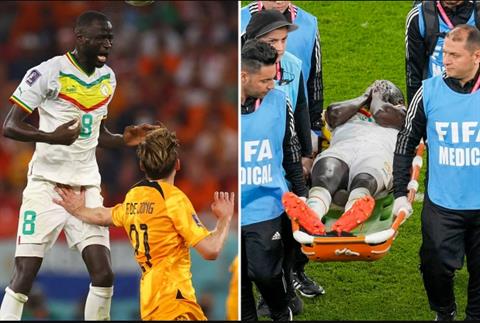 Bị Frenkie de Jong sờ vào “của quý”, sao Senegal rời sân bằng cáng 