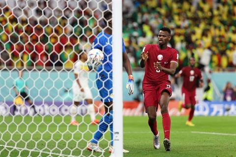 Chủ nhà Qatar CHÍNH THỨC bị loại trước lượt đấu cuối World Cup 2022