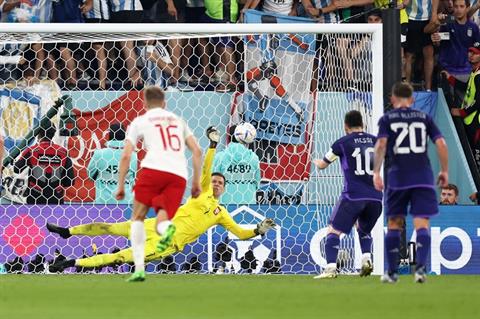 Những thống kê ấn tượng sau trận Ba Lan 0-2 Argentina