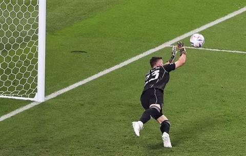 David de Gea lại được nhắc đến sau thất bại của TBN trước Nhật Bản