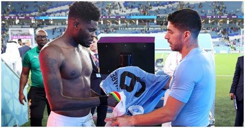 NHM Ghana tức giận vì Thomas Partey đổi áo cho Suarez