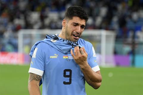 Suarez sắp treo giày, vỡ mộng tái hợp Messi tại Inter Miami