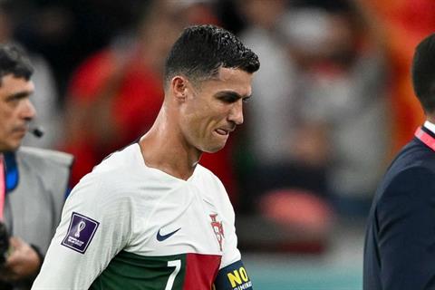 Ronaldo bật khóc sau khi Bồ Đào Nha dừng bước ở World Cup 2022