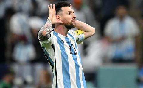 Messi thừa nhận sai lầm vì đã chế nhạo HLV Van Gaal