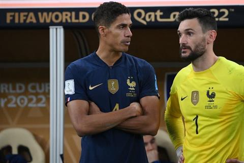 Varane bỏ lỡ ba trận đấu của MU sau khi trở lại từ World Cup