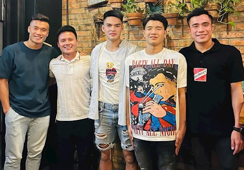 Bùi Tiến Dũng và Hà Đức Chinh nhiễm Covid-19