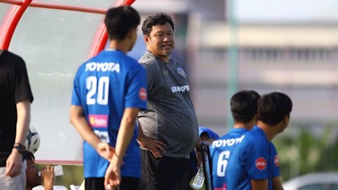 Cảnh sát tìm được hai anh hùng bàn phím đã xúc phạm HLV đội U23 Thái Lan