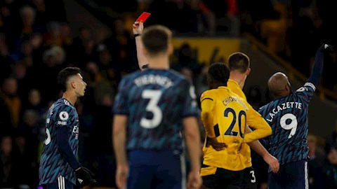 Số thẻ đỏ mà Arsenal phải nhận gấp đôi số bàn thắng có được