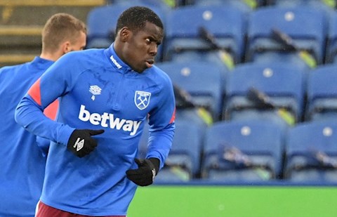 David Moyes giải thích lý do Zouma không ra sân trước Leicester