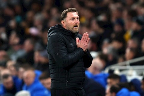 HLV Southampton từ chối MU