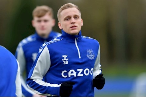 Donny Van de Beek ký hợp đồng dài hạn với Everton?