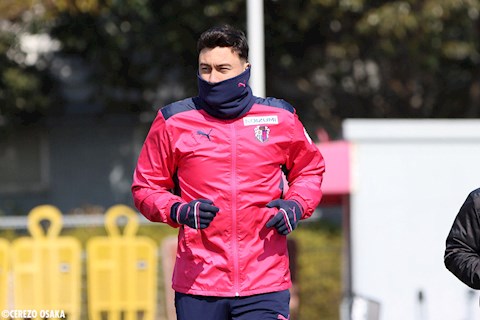 Cơ hội xuống chơi J.League 2 của Văn Lâm còn bỏ ngỏ