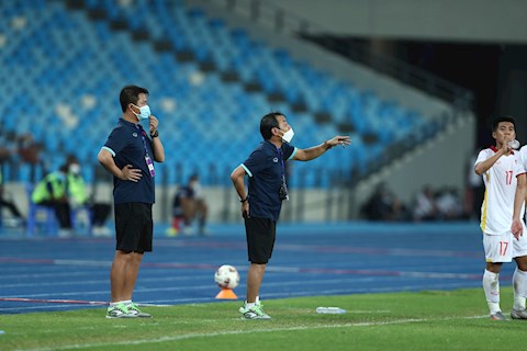 HLV trưởng U23 Việt Nam lý giải việc đưa thủ môn vào sân đá tiền đạo