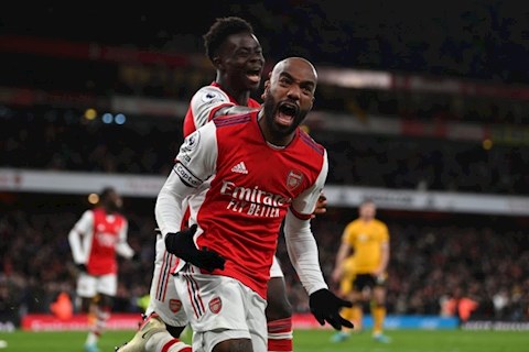 Alexandre Lacazette tiến gần cánh cửa rời Arsenal