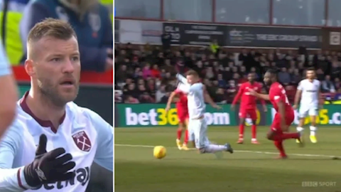 VIDEO: Andriy Yarmolenko nhận mưa gạch đá sau pha ăn vạ thô thiển